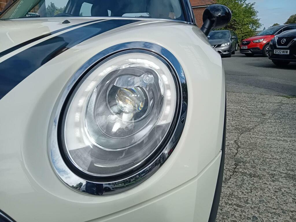 Mini Clubman 2.0 Cooper S 6Dr Red #40