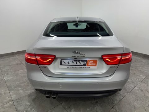 Jaguar XE 2.0D Portfolio Silver #5