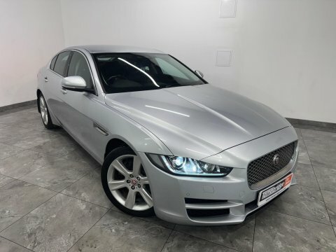 Jaguar XE 2.0D Portfolio Silver