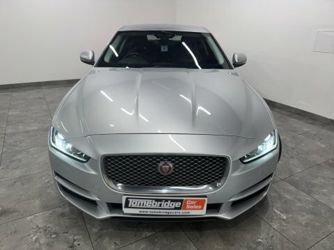 Jaguar XE 2.0D Portfolio Silver #2