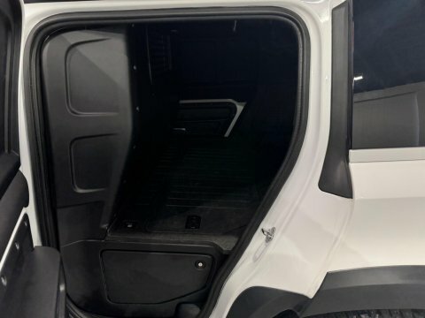 Land Rover Defender X-dynamic S Grey #18