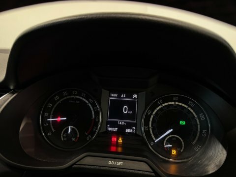 Skoda Octavia 1.6 Tdi Cr Elegance Silver #15