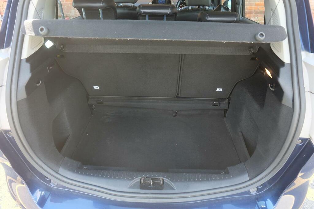 Ford B-Max 1L Zetec Silver #18
