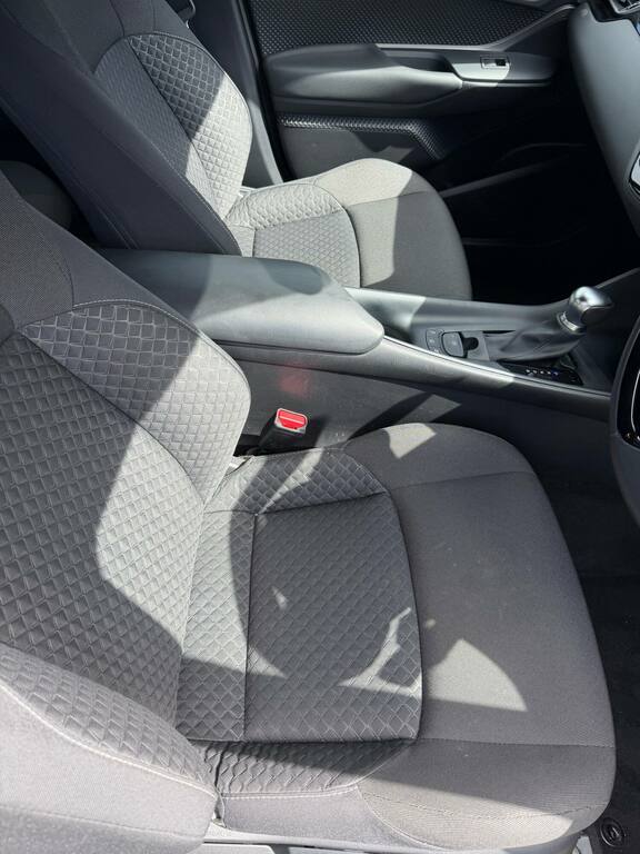 Toyota C-Hr Excel Blue #15