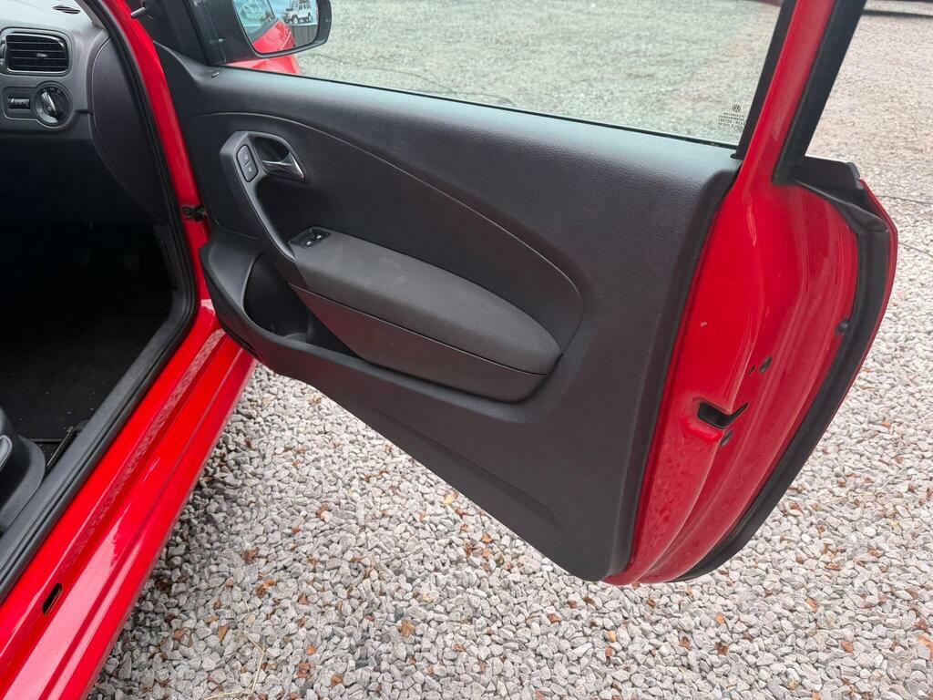 Volkswagen Polo Hatchback Se 2011 Silver #30