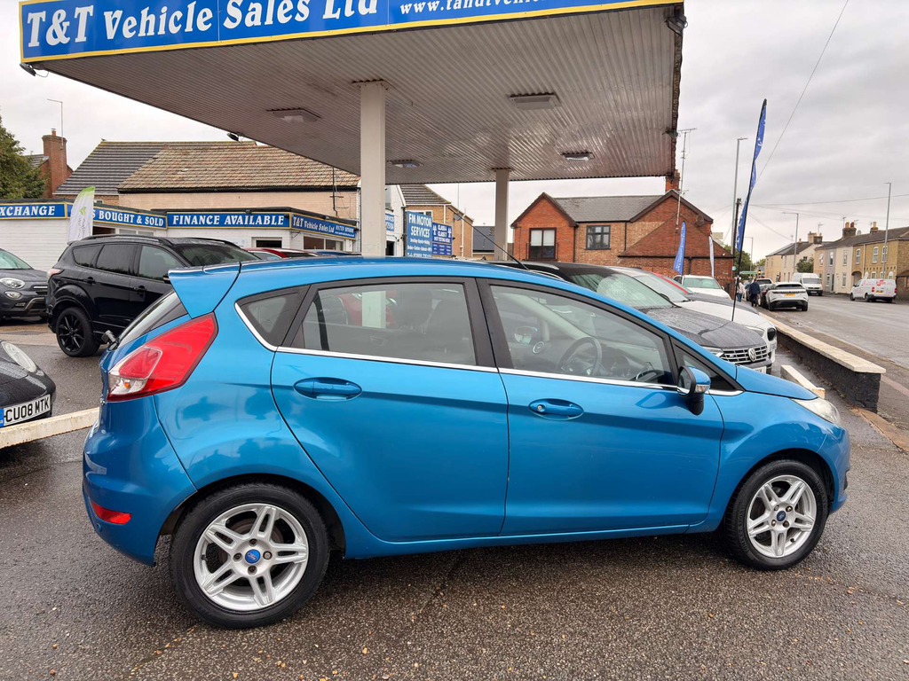 Ford Fiesta Zetec Blue #6