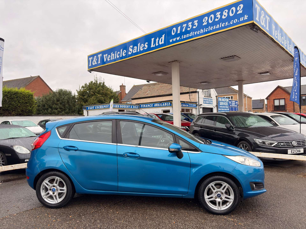 Ford Fiesta Zetec Blue #5