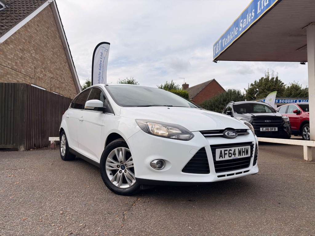 Ford Focus Titanium Navigator Tdci White