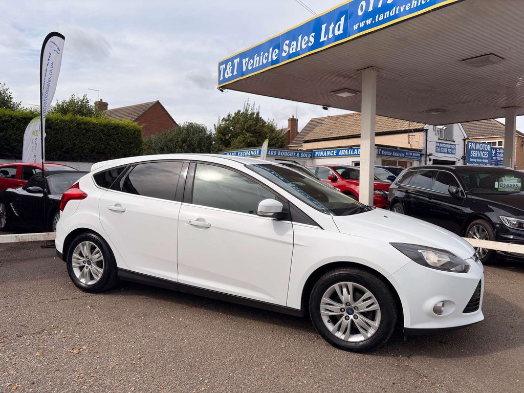 Ford Focus Titanium Navigator Tdci AF64WHW White #4