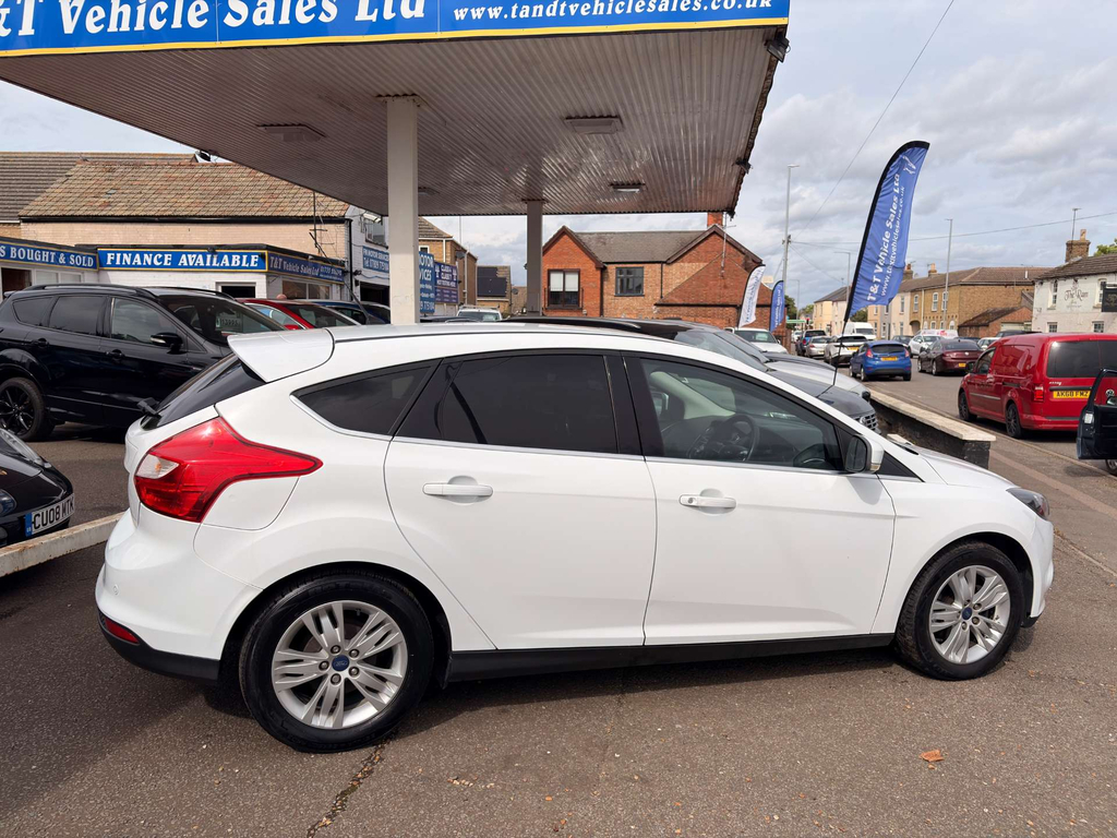 Ford Focus Titanium Navigator Tdci AF64WHW White #6