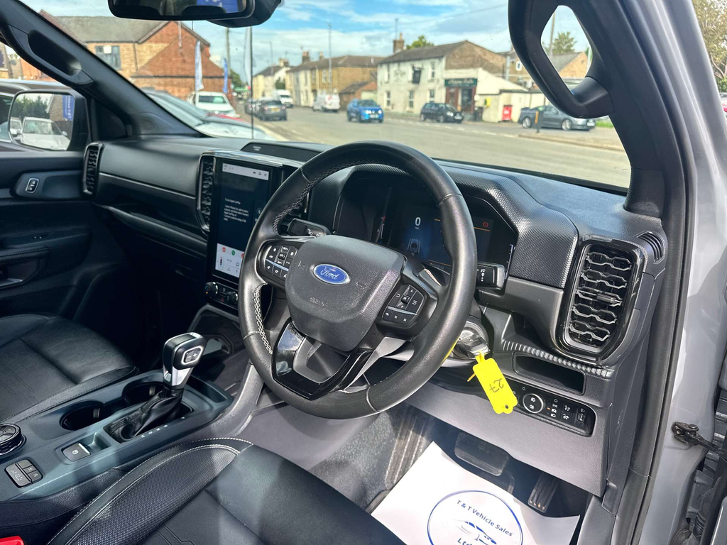 Ford Ranger Pick Up Double Cab Wildtrak 2.0 Ecoblue 205 Black #31