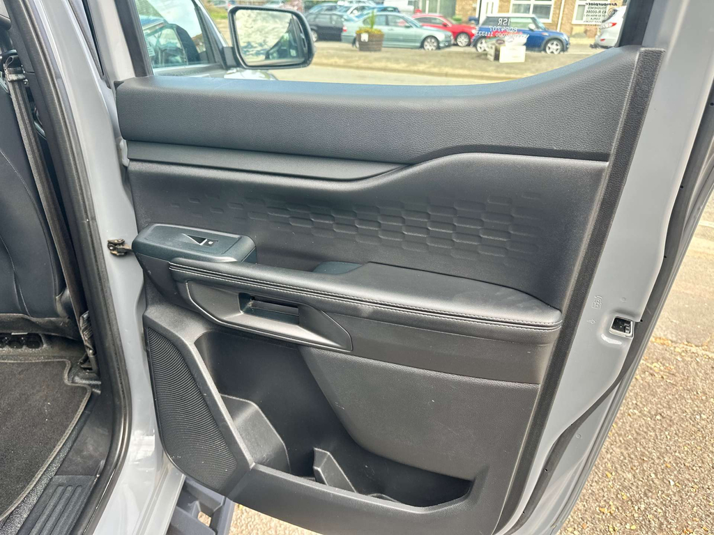 Ford Ranger Pick Up Double Cab Wildtrak 2.0 Ecoblue 205 Black #44