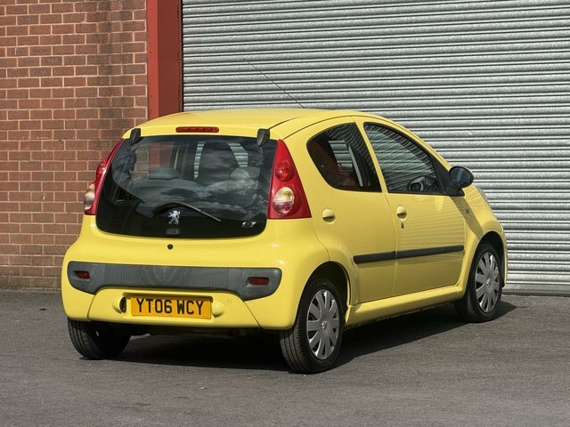 Peugeot 107 1.0 12V Urban Hatchback Euro 4 Yellow #6