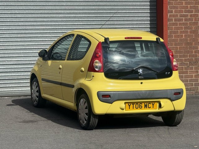 Peugeot 107 1.0 12V Urban Hatchback Euro 4 Yellow #5