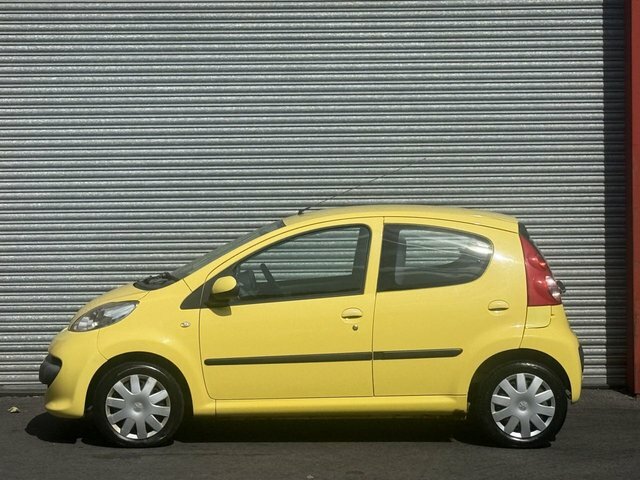 Peugeot 107 Hatchback Blue #8