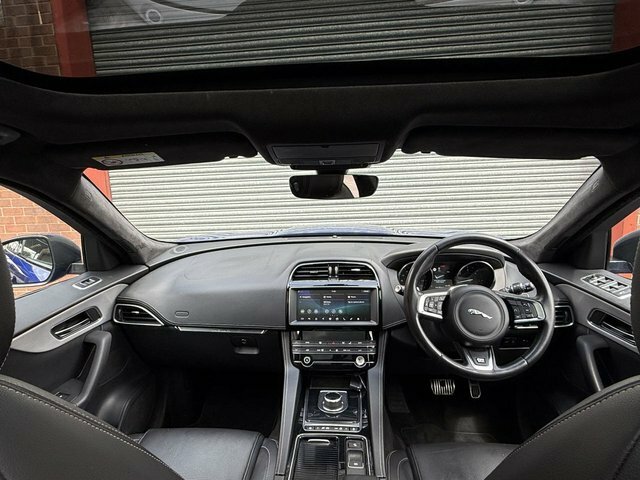 Jaguar F-Pace 2.0 I4 180Ps R-sport Awd Black #14
