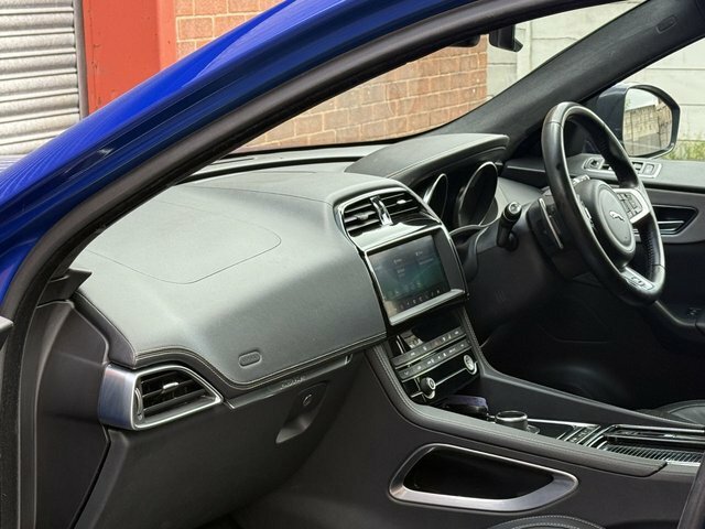 Jaguar F-Pace 2.0 I4 180Ps R-sport Awd Black #13