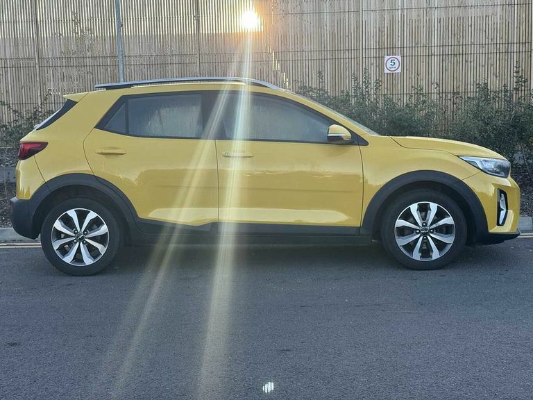 Kia Stonic 1.0T Gdi 99 2 GJ71FJE Yellow #2