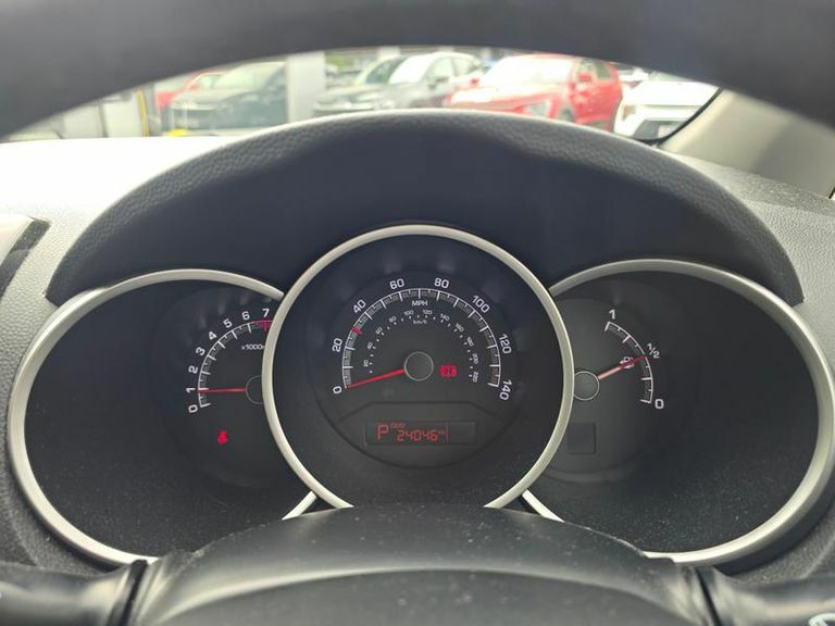 Kia Venga 1.6 Crdi 3 Silver #17