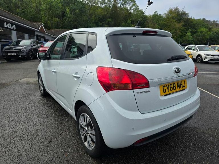Kia Venga 1.6 3 6 White #5