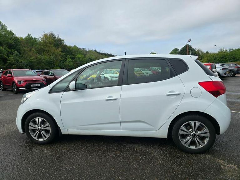 Kia Venga 1.6 3 6 White #6