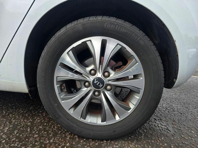 Kia Venga 1.6 Crdi 3 Silver #11