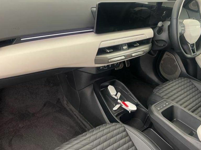 Kia EV4 81.4Kwh Gt-line White #8