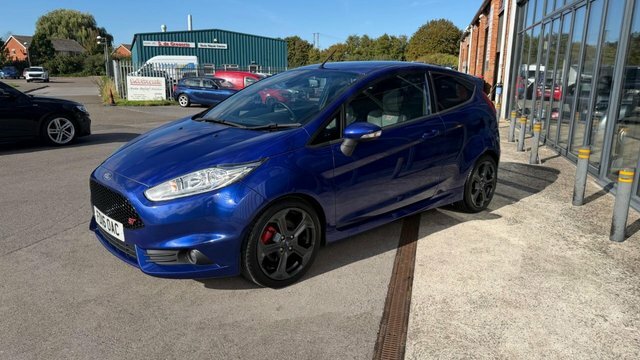 Ford Fiesta 1.0 Ecoboost Zetec Silver #1