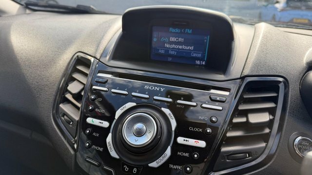 Ford Fiesta 1.0 Ecoboost Zetec Silver #12