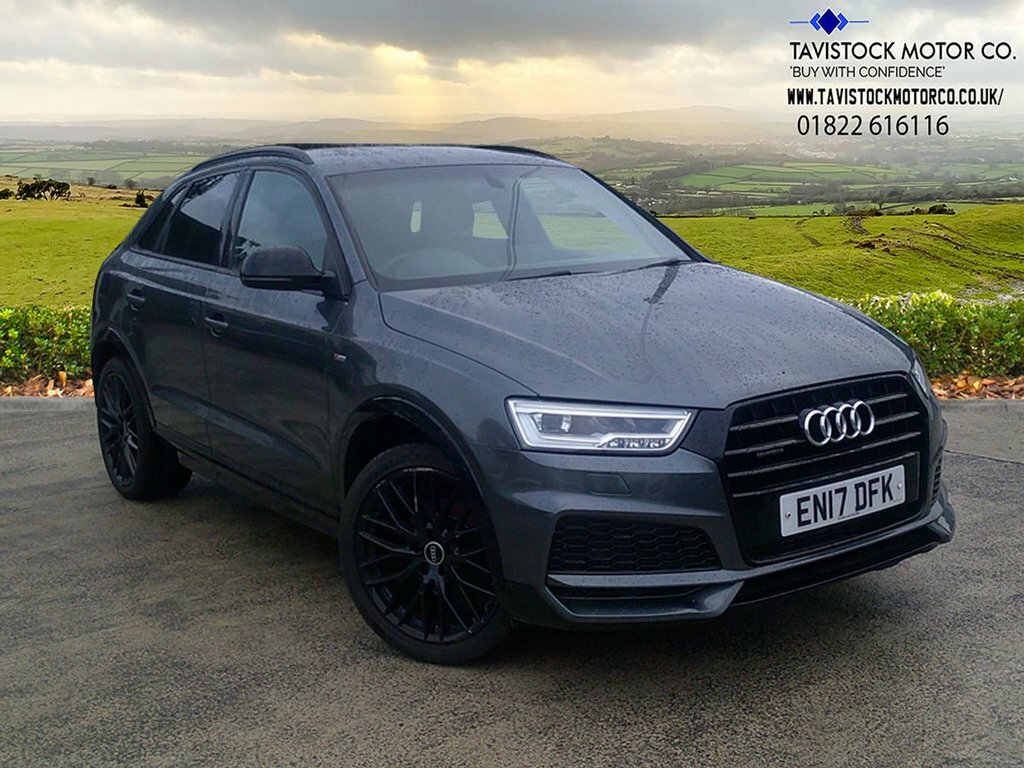 Audi Q3 2L Black Edition Grey
