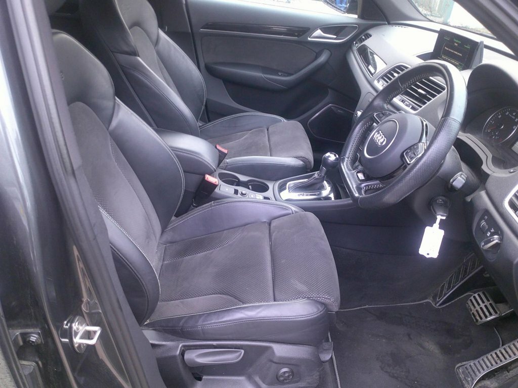 Audi Q3 2L Black Edition EN17DFK Grey #6