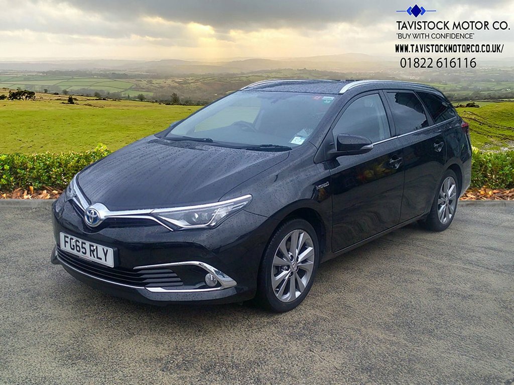 Toyota Auris 1.8L Excel Black #3