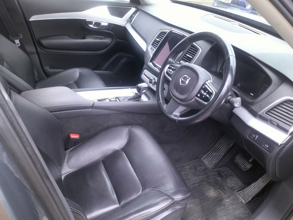 Volvo XC90 2L Momentum Grey #5