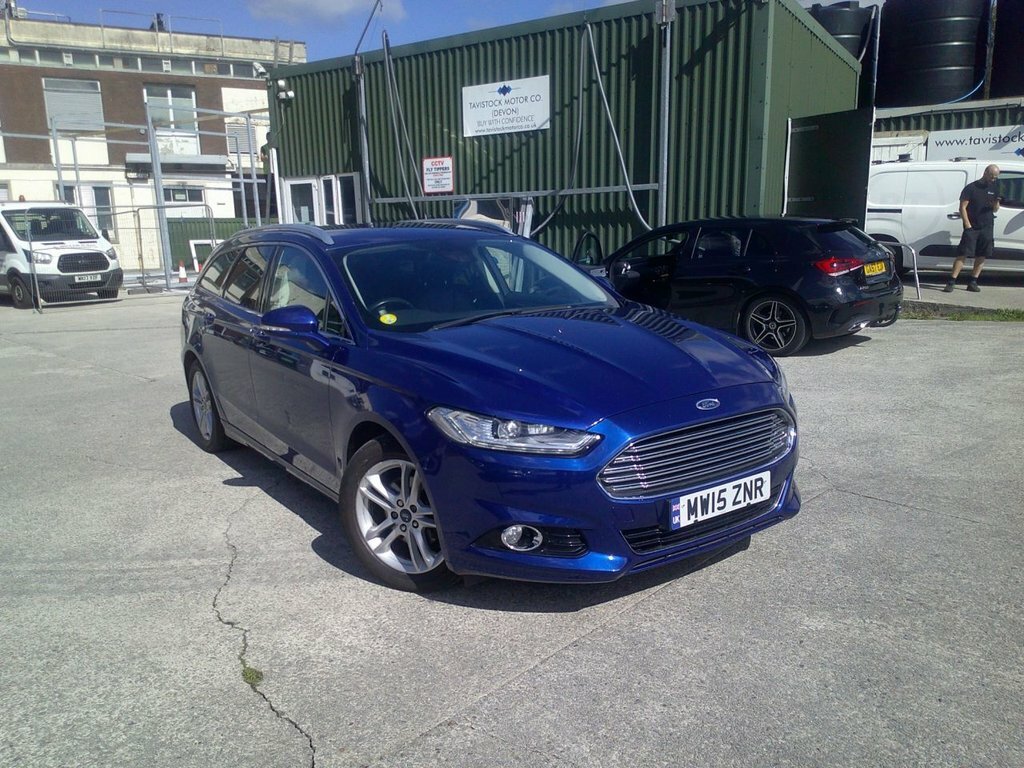 Ford Mondeo 2L Titanium Blue