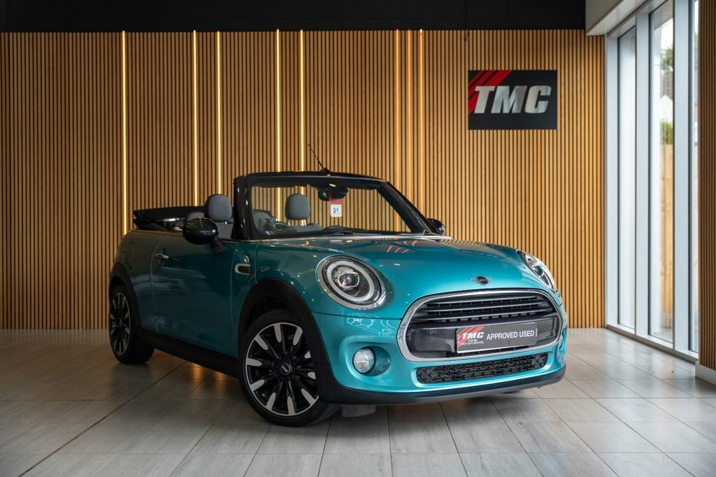 Mini Convertible 1.5 Cooper Convertible Steptronic Euro Blue
