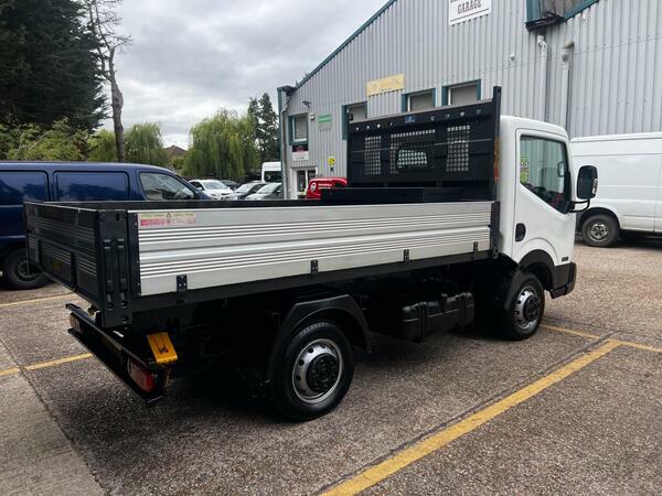 Nissan NT400 2.5 Dci 34.12 Tipper L1 H1 249 #4