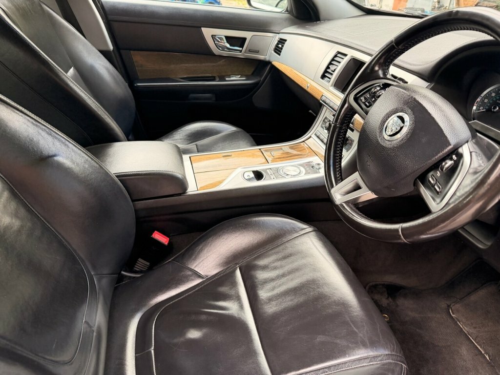 Jaguar XF D Luxury Gold #8