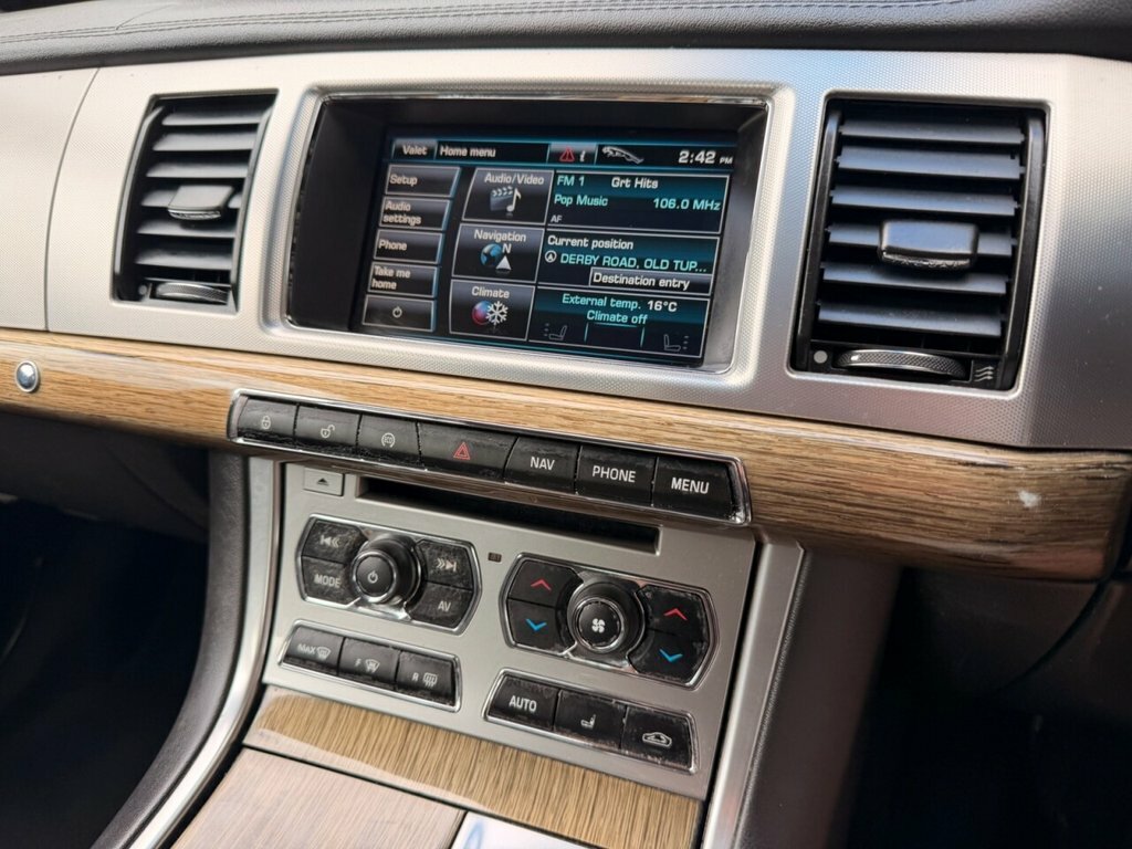 Jaguar XF D Luxury Gold #10