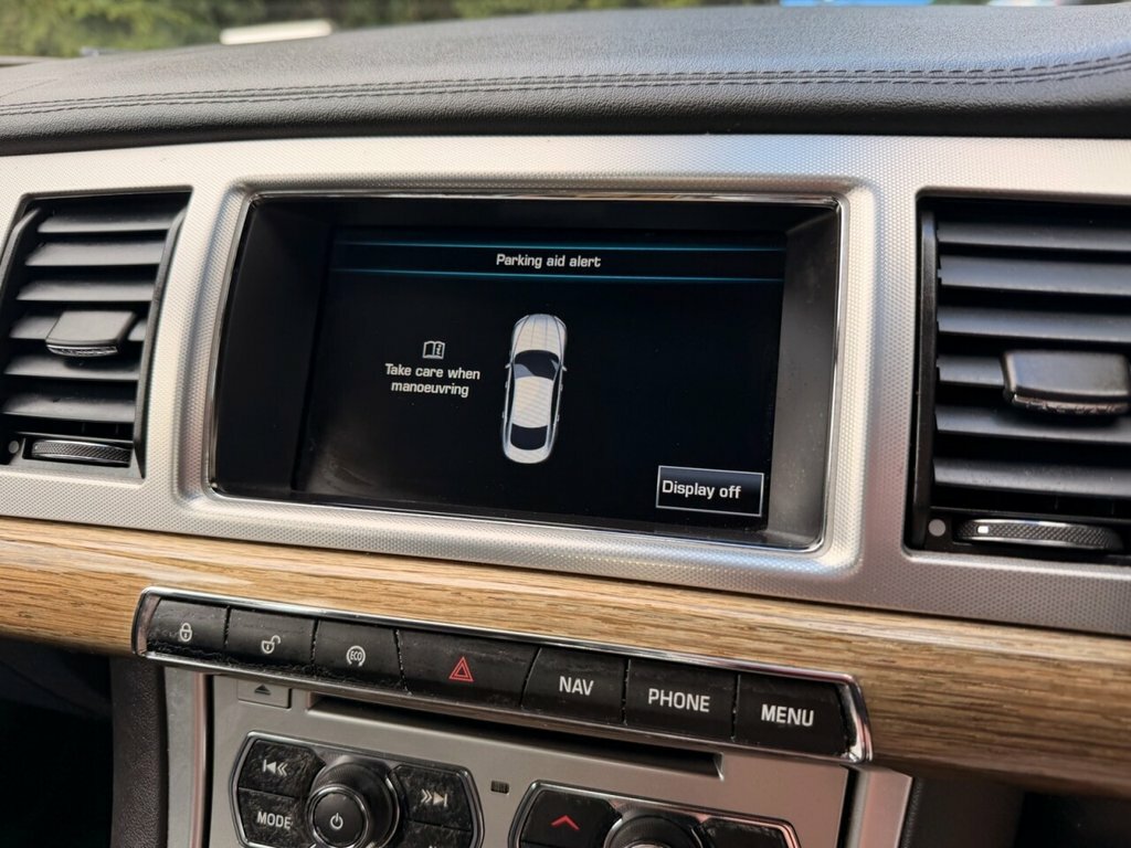 Jaguar XF D Luxury Gold #12