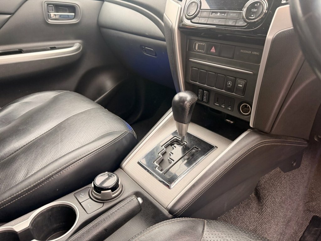 Mitsubishi L200 2.2L Dc Barbarian Silver #4