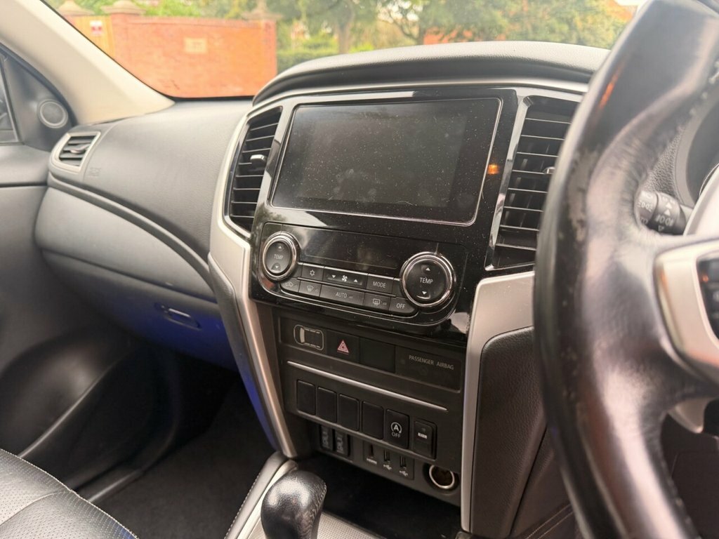 Mitsubishi L200 2.2L Dc Barbarian Silver #5