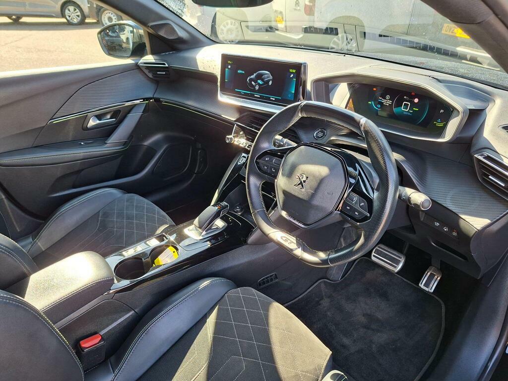 Peugeot e-208 50Kwh Gt Premium SG71KSK Black #3