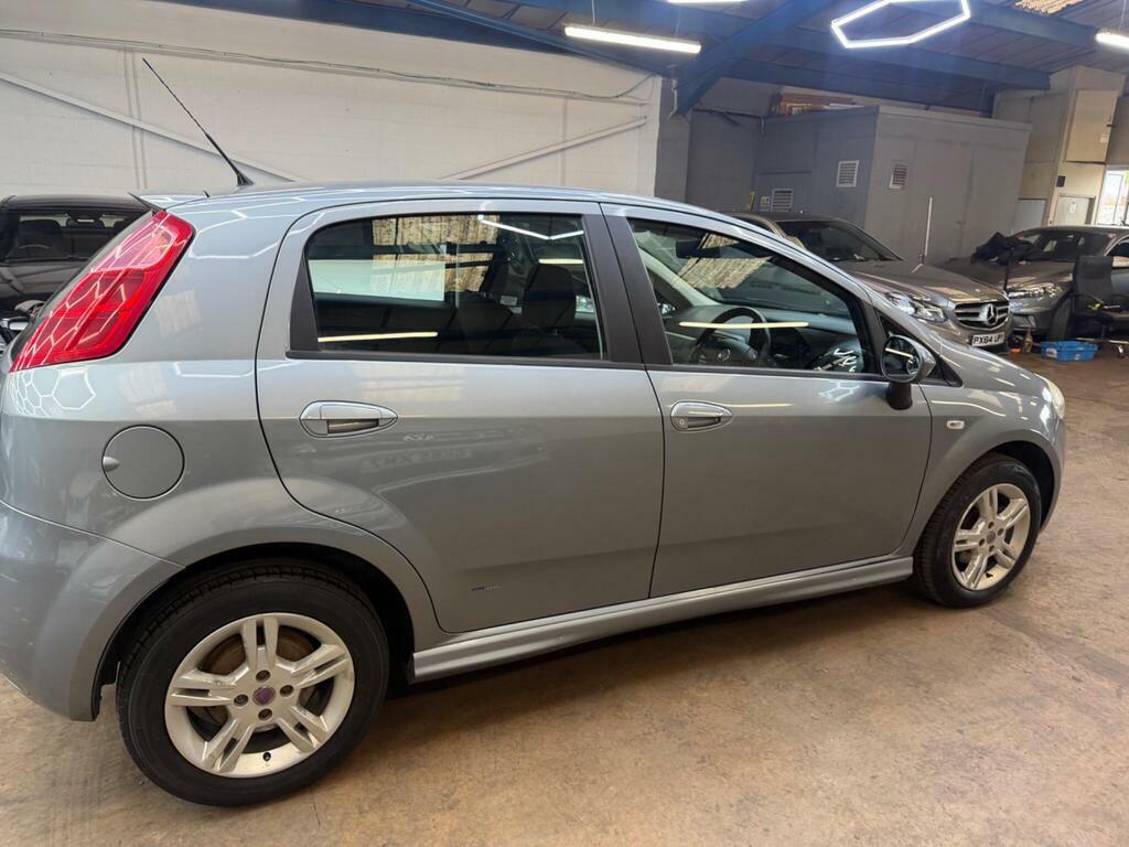 Fiat Grande Punto 1.4L Active Black #13