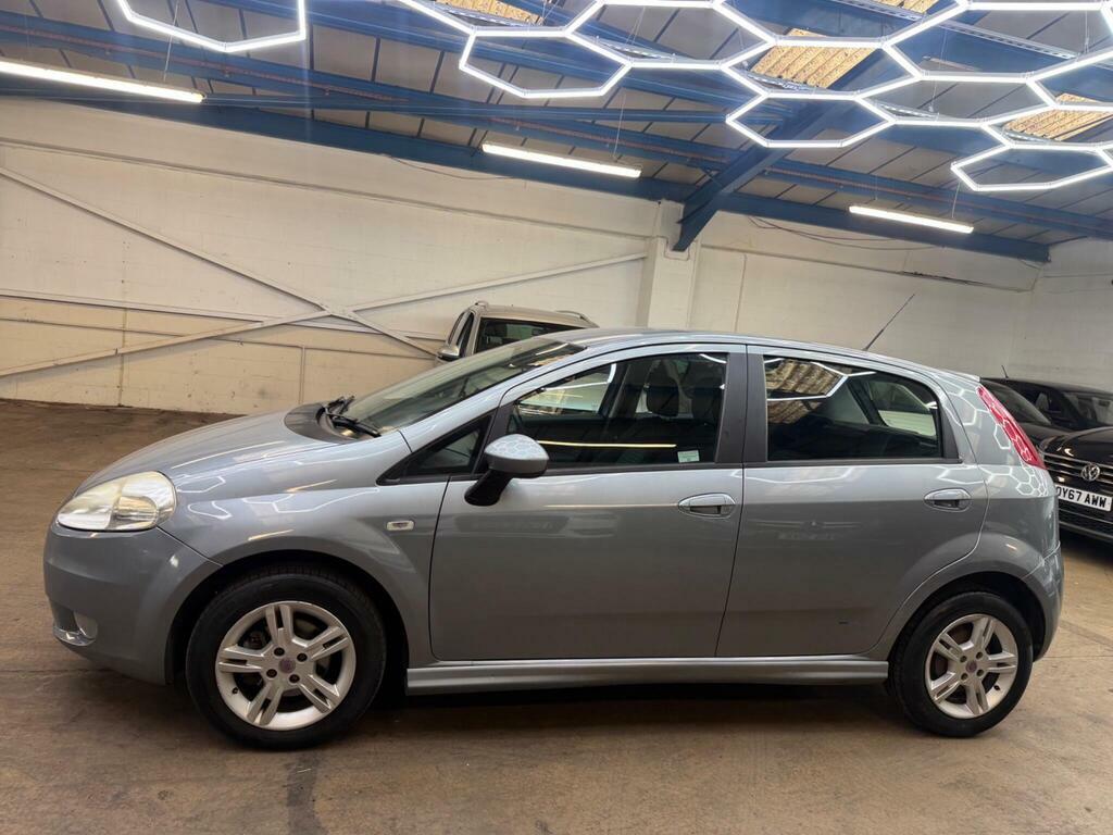 Fiat Grande Punto 1.4L Active Black #8