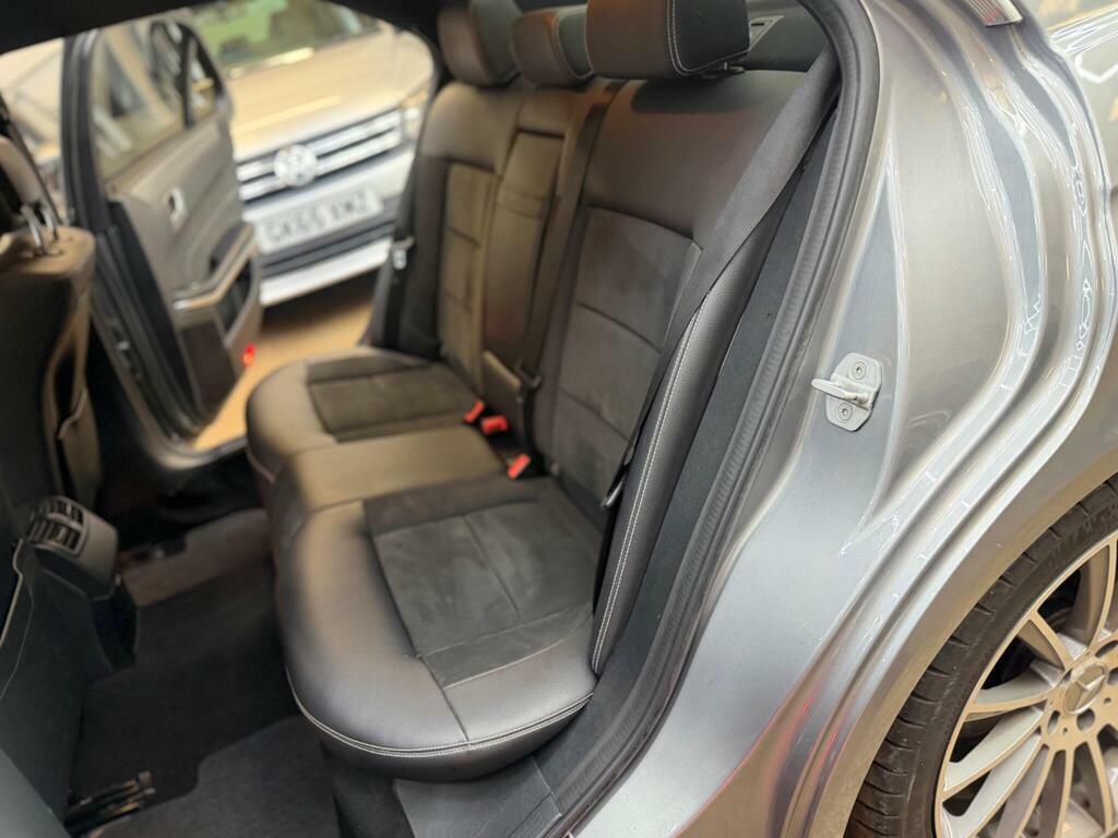 Mercedes-Benz E Class E300dh Bluetec Amg Sport U7335 White #23