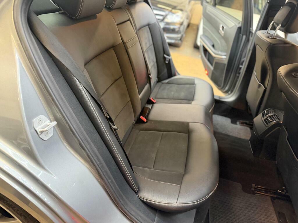 Mercedes-Benz E Class E300dh Bluetec Amg Sport U7335 White #25