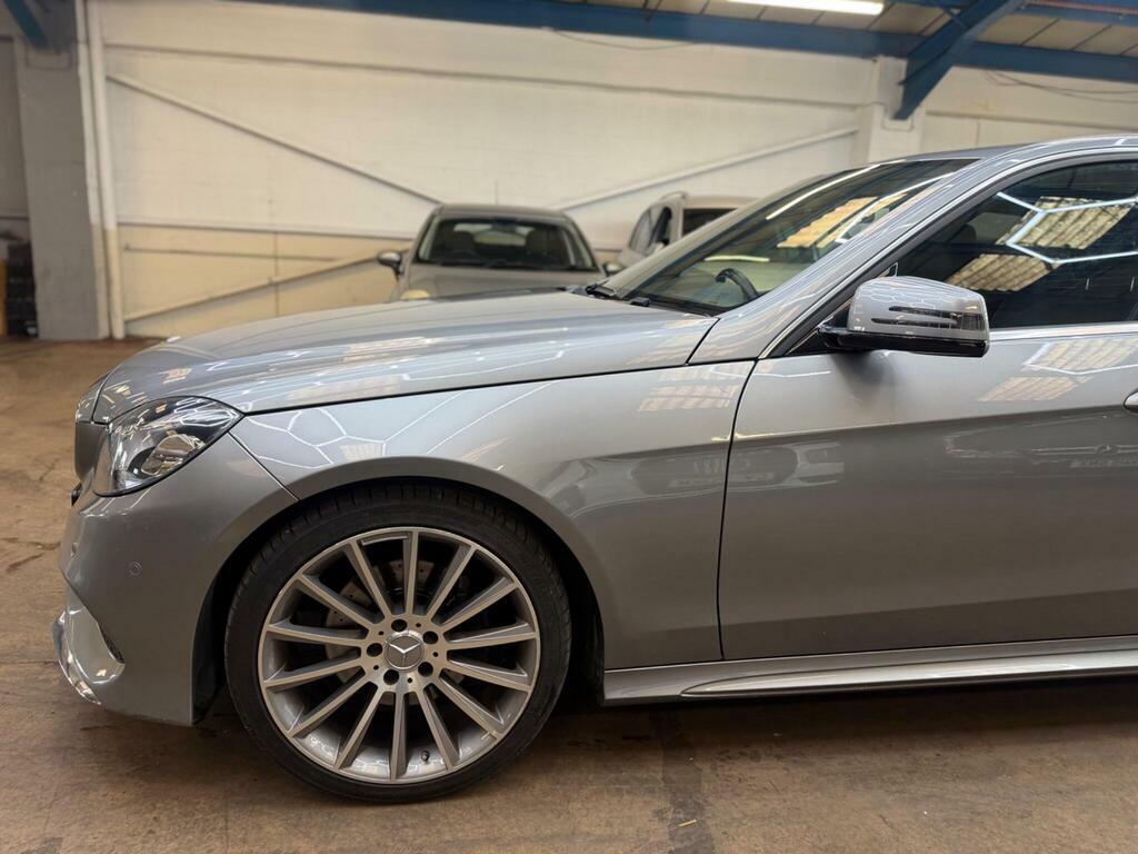 Mercedes-Benz E Class E300dh Bluetec Amg Sport U7335 White #51