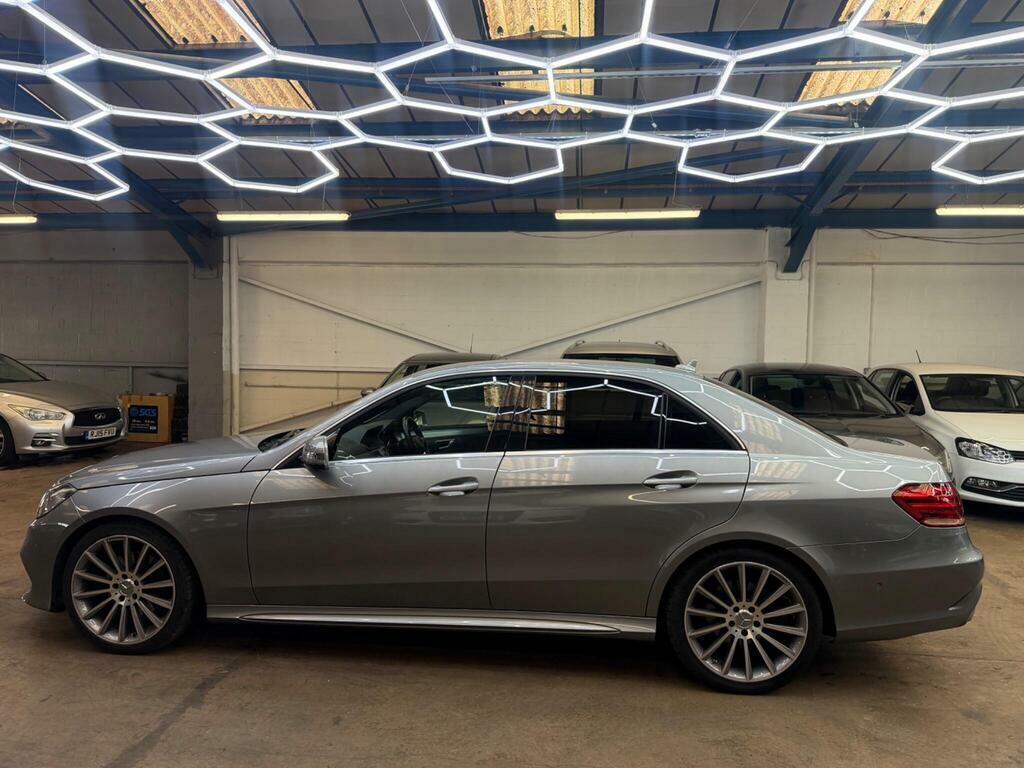 Mercedes-Benz E Class E300dh Bluetec Amg Sport U7335 White #9