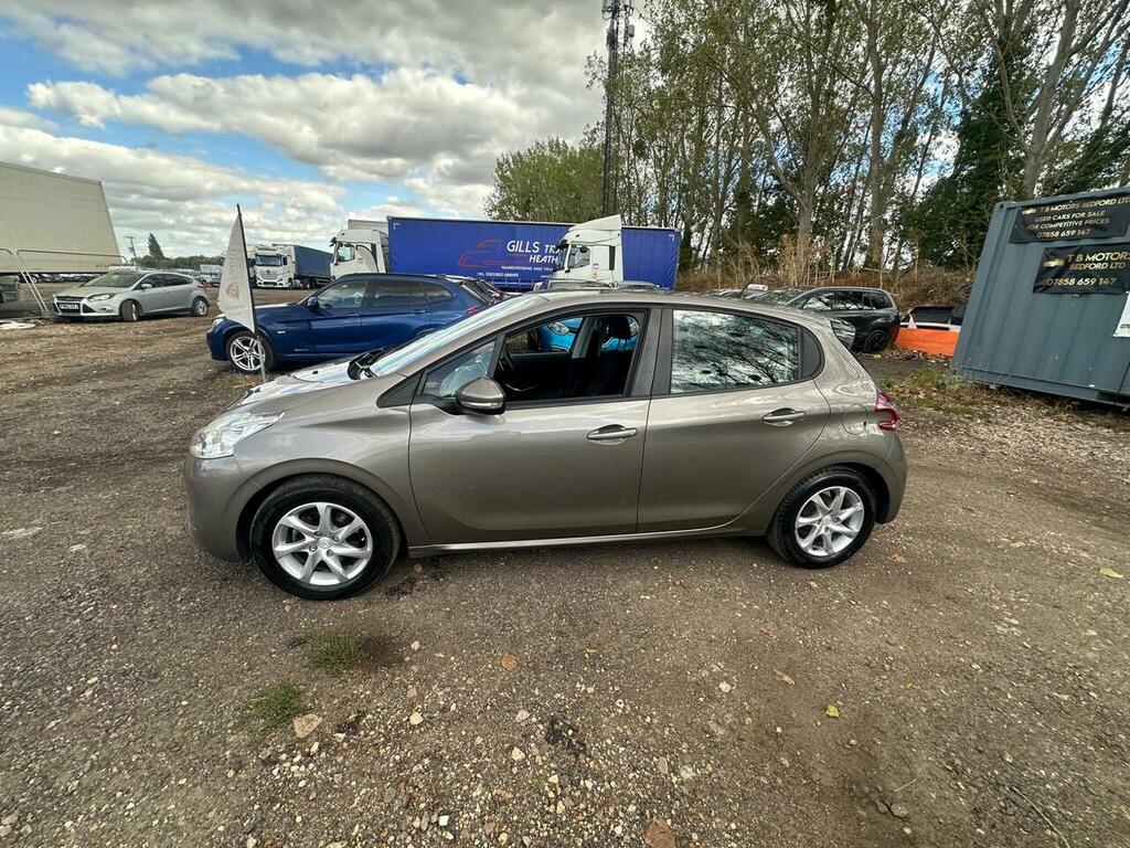 Peugeot 208 208 Access White #13