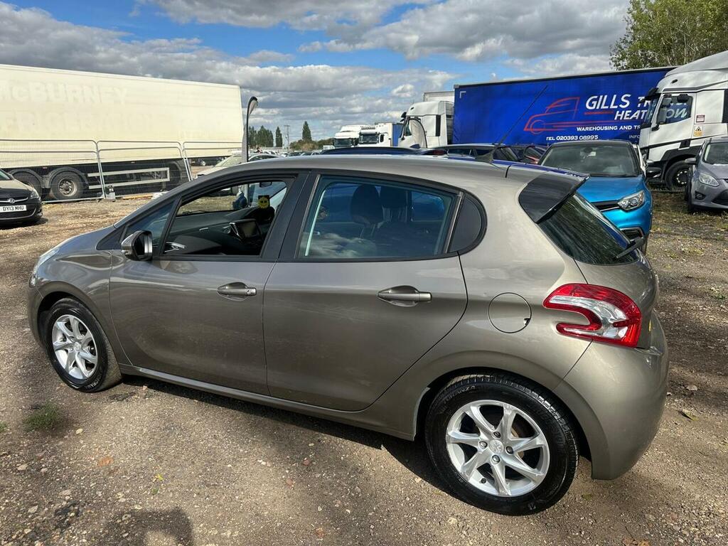 Peugeot 208 208 Access White #15